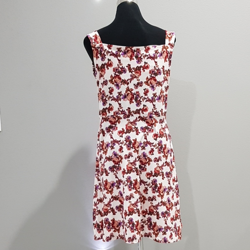 Floral Square Neckline Sleeveless Dress NWOT - Picture 3 of 8